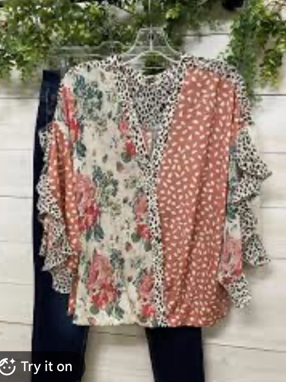 Umgee mixed-print V-neck top size 1XL